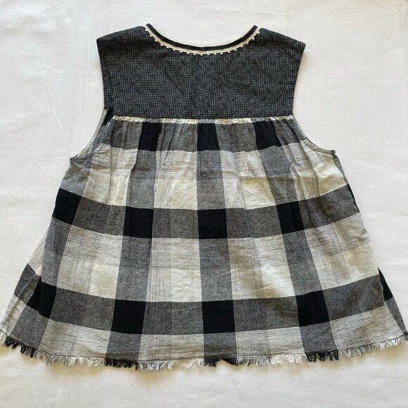 Women's / Teen's Moon River Black Cream Checkered Sleeveless Top size M - Picture 6 of 8